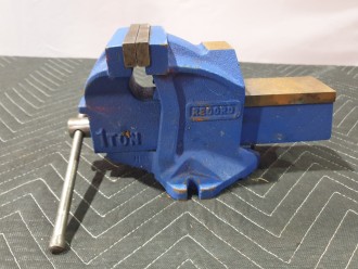 Lot 194